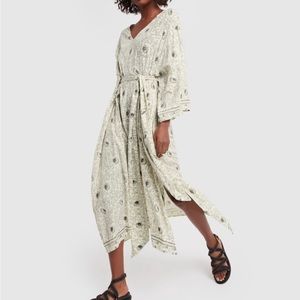 Natalie Martin Marin w/ Sash Vintage Flowers Quartz Dress with Pockets